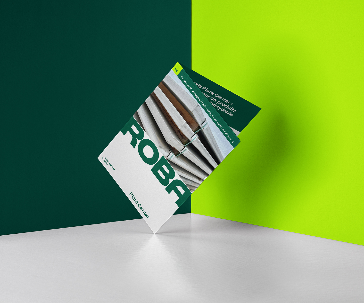 Brochure-Plate-Center---Mock-up---FR